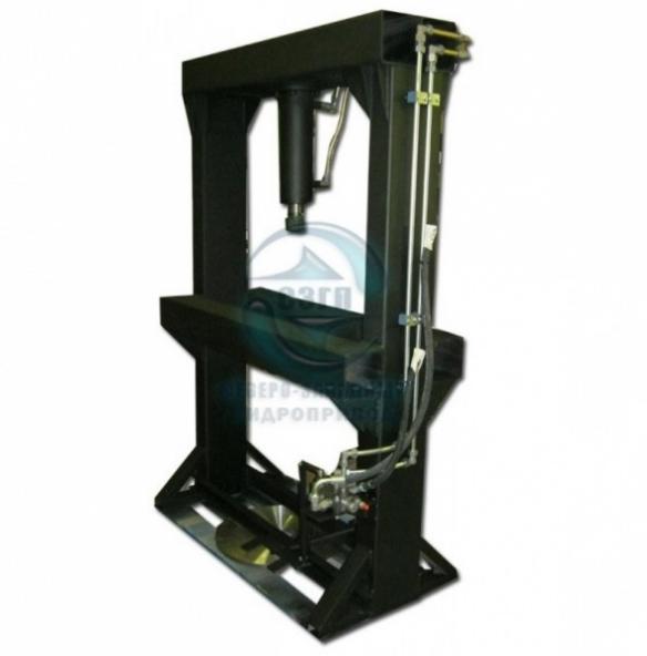 Пресс гидравлический вертикального типа 017.13 СЗГП 01.0015.01